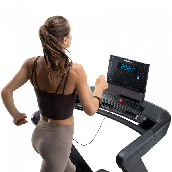 NordicTrack Commercial LE Treadmill